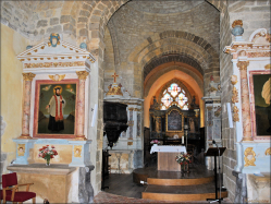 intérieur église